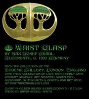 Gradl Initialen by Tom Wallace