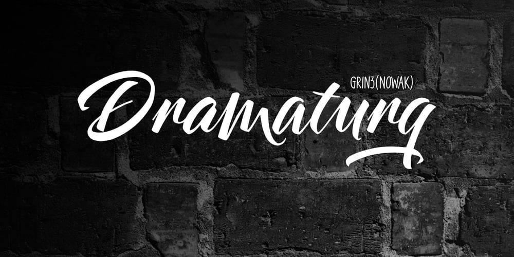 Dramaturg font