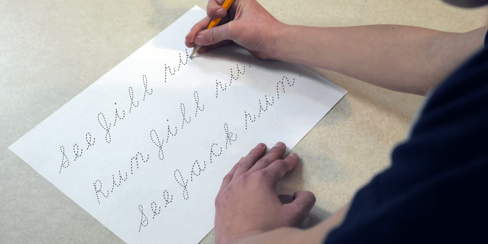 Dot To Dot Cursive font