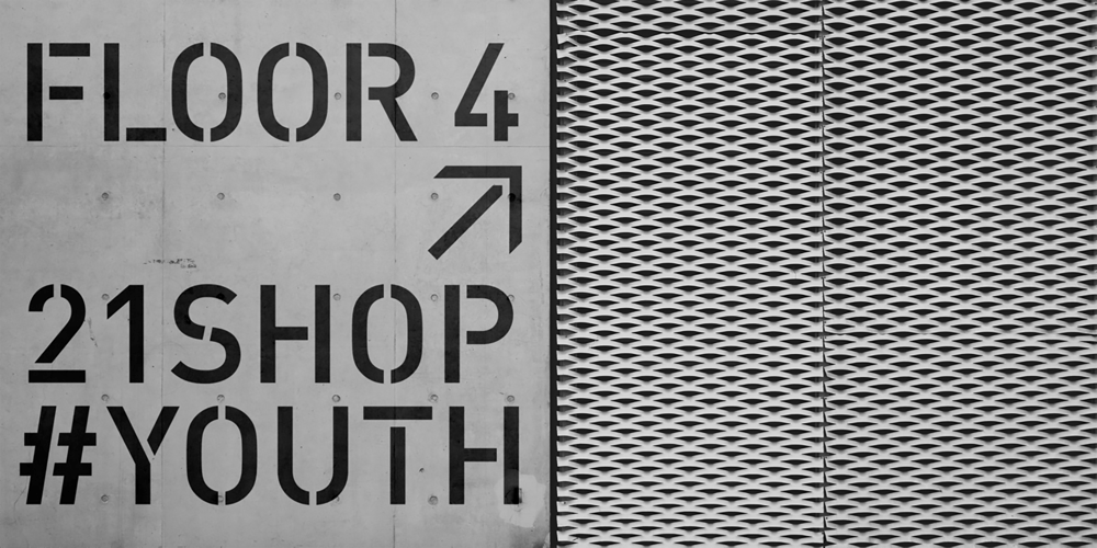 FF DIN Stencil font