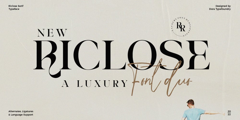Riclose Serif font