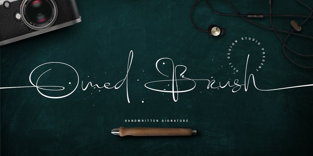 Omed Brush font