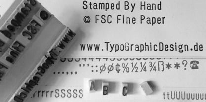 Hand Stamp Gothic Rough Fuente Póster 4