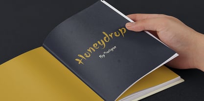 Honeydrop Font Poster 10