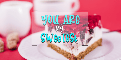 Strawberry Cheesecake Font Poster 5