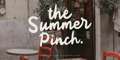 The Summer Pinch Font Poster 1