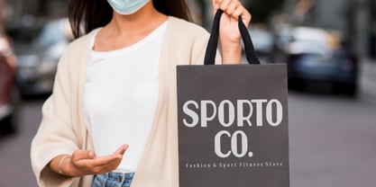 Hologen Logotype Font Poster 8