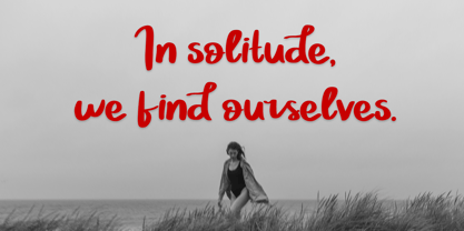 Velouran Font Poster 5