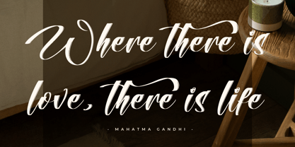 Reflonty Granttura Font Poster 3