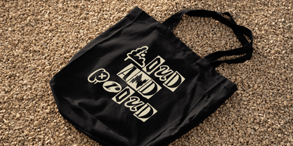 Groovy Kombo Font Poster 4