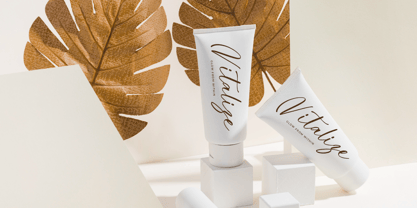 Molantic Hudsonn Font Poster 3