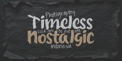 Weoqios Vintage Font Poster 4