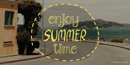 Daisyes Outline Font Poster 3