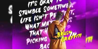 Vinomez Font Poster 13