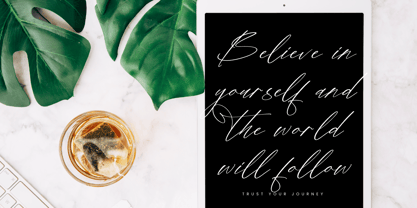 Shillueta Fantture Font Poster 4