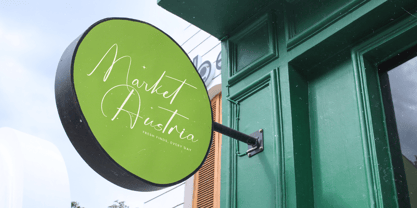 Josephine Octavia Font Poster 10