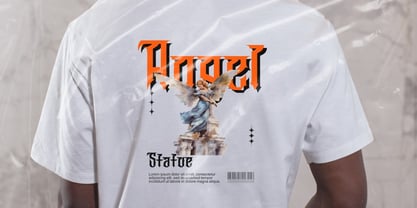 Heavier Crowns Font Poster 14