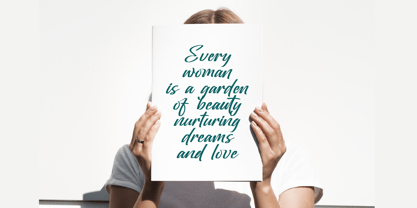 Oregoni Beach Font Poster 4