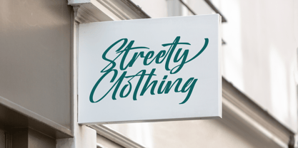 Oregoni Beach Font Poster 8