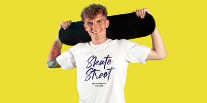 Mention Roberto Font Poster 4