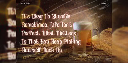 Raveinus Clawny Font Poster 11