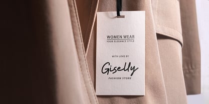 Alysa Beauty Font Poster 12