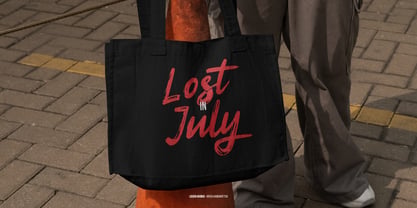 Losien Avenue Font Poster 8