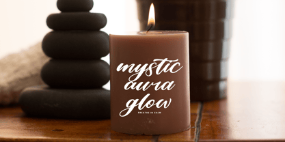 Birdsta Creamy Font Poster 11