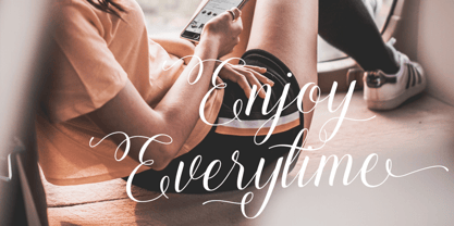 Lovely Girl Font Poster 3