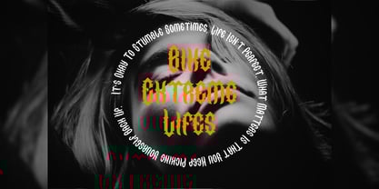 Elaxors Font Poster 14