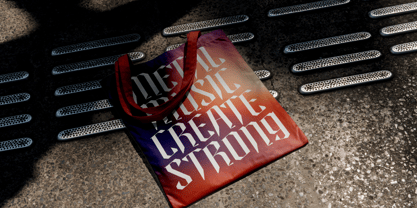 Helosa Font Poster 11