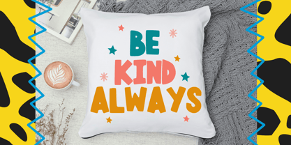 Giraffe Comic Font Poster 3