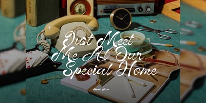 Vinecta Font Poster 11