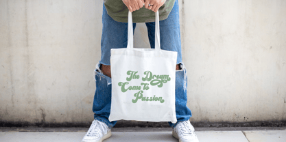 Manhattan Font Poster 9