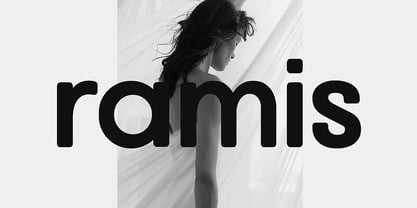 Roundelay Font Poster 5