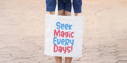 Senoya Bright Font Poster 6