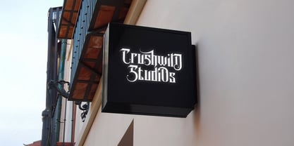 Avalen Rekas Font Poster 4