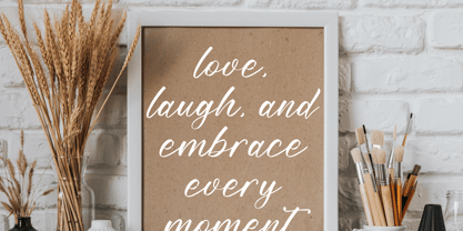 Brighton Chanels Font Poster 10