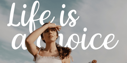 Elvaira Font Poster 3