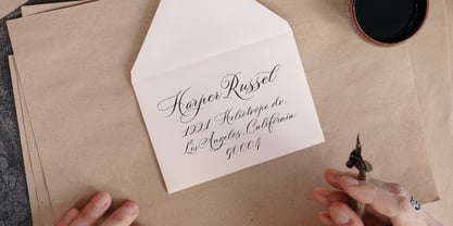 Marquise Font Poster 3