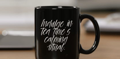 Palm Vibes Font Poster 9