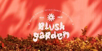 Garden Whirl Font Poster 3
