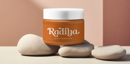 Hot Caramel Delight Font Poster 11