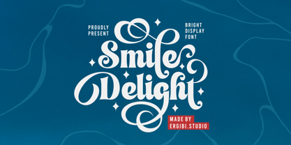Smile Delight Font Poster 1