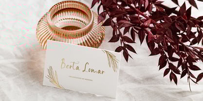 Rochen Font Poster 3