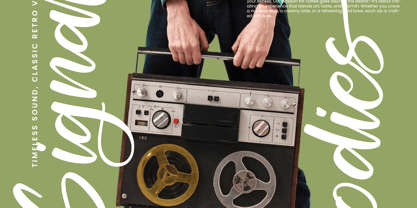 Glitters Sparkle Font Poster 3