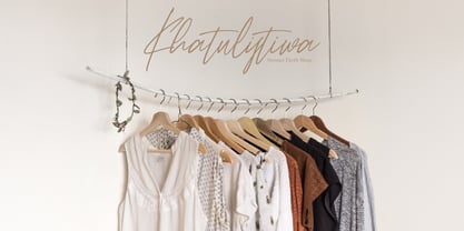 Rattih Putri Font Poster 3