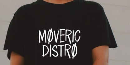 Moveric Brush Font Poster 3