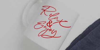 Maligo Signature Font Poster 3