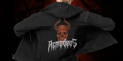 Critica Font Poster 8